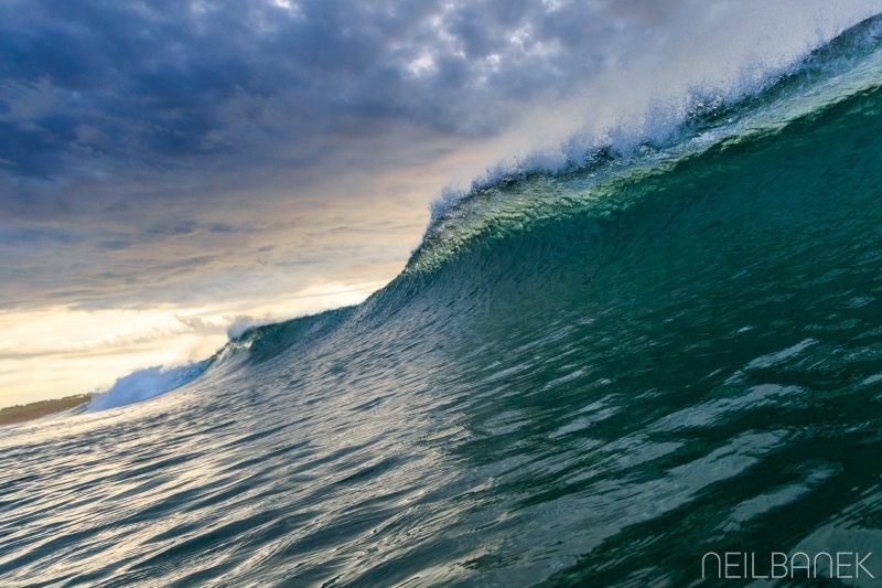 Autumn swell building